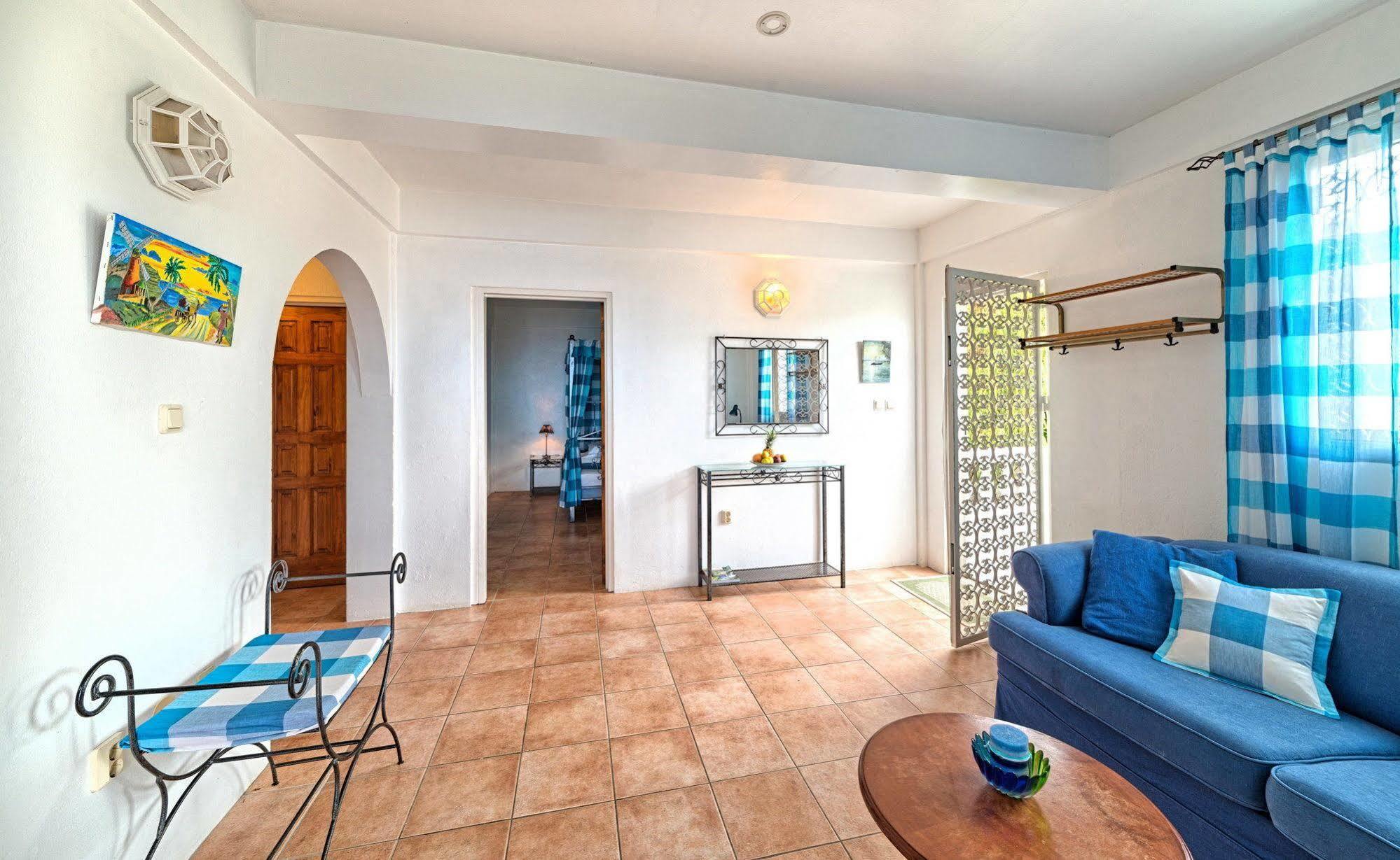 Caribbean Sea View Holiday Apartments Mero Bagian luar foto