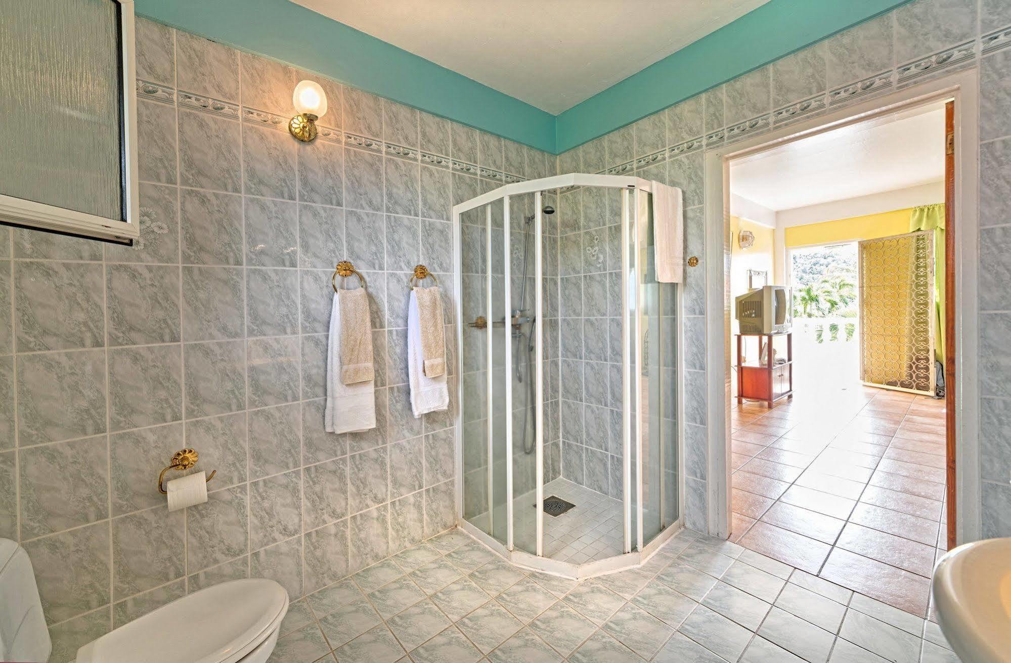 Caribbean Sea View Holiday Apartments Mero Bagian luar foto