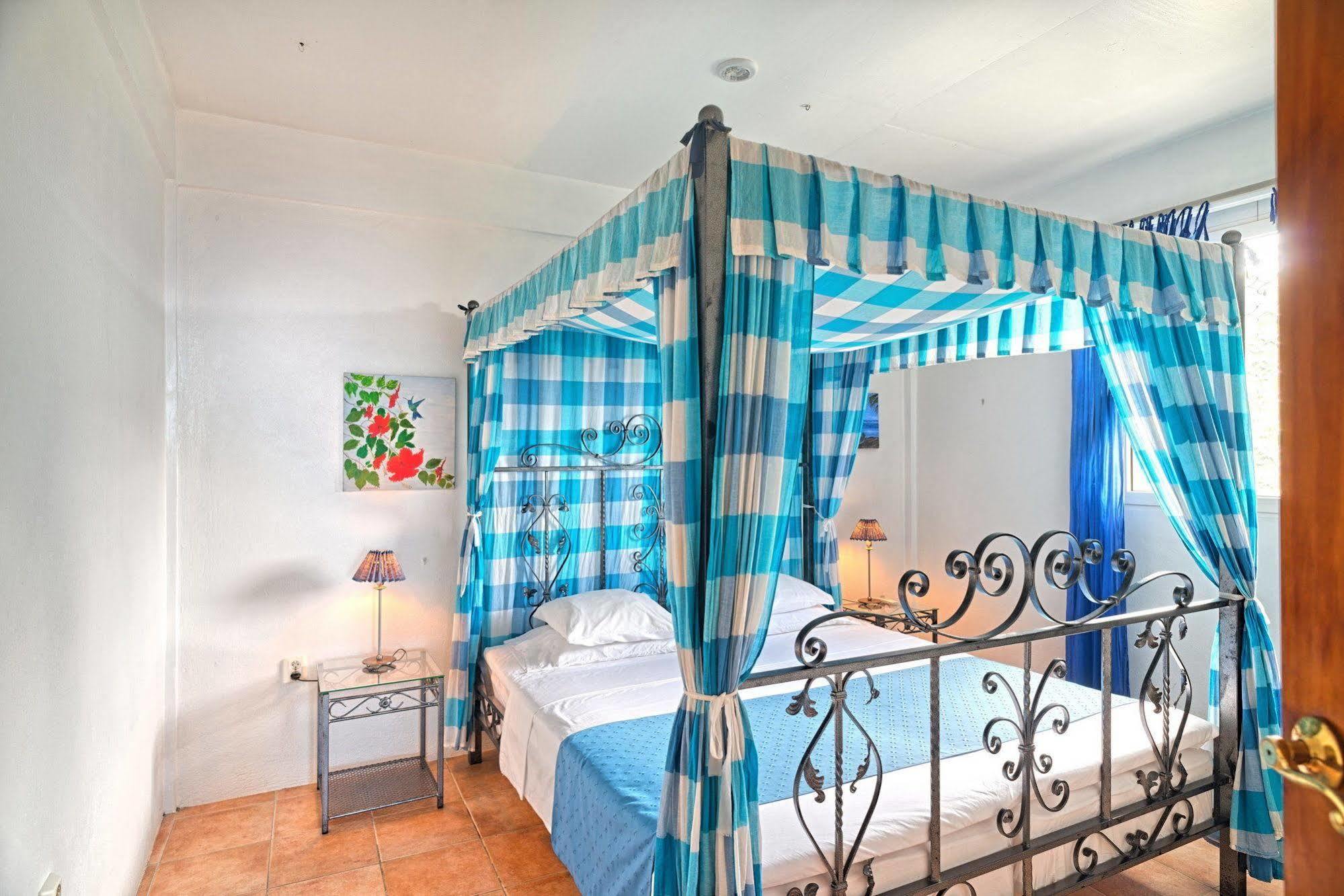 Caribbean Sea View Holiday Apartments Mero Bagian luar foto