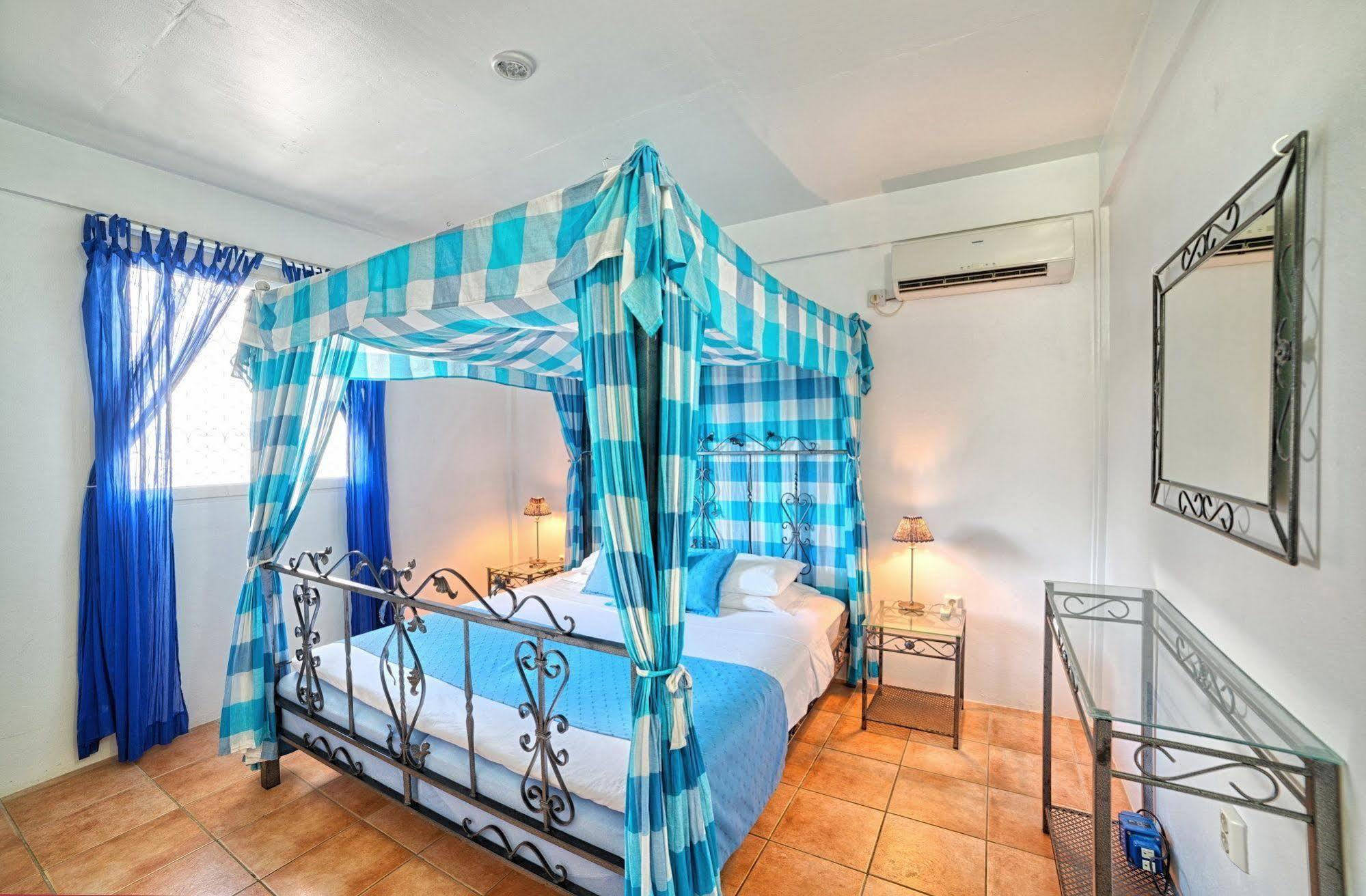 Caribbean Sea View Holiday Apartments Mero Bagian luar foto